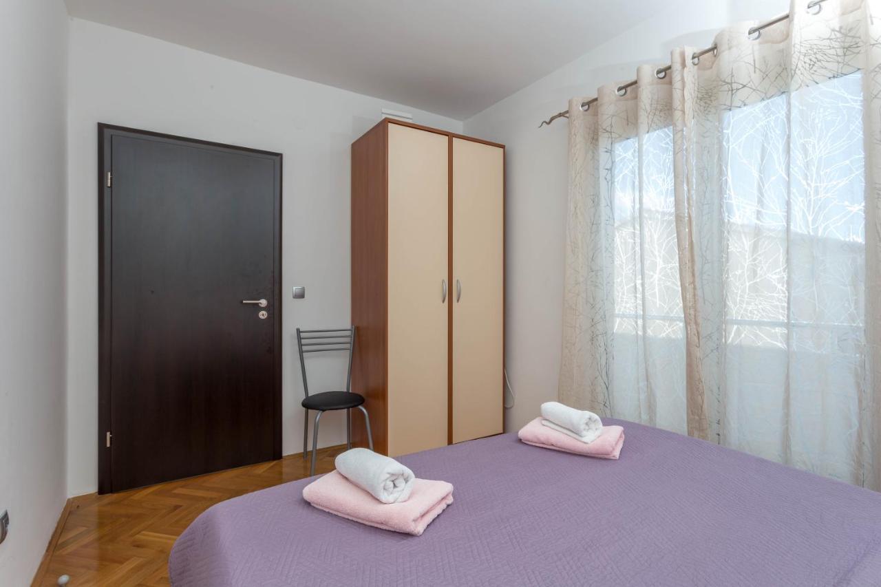 Apartment Tasina Хвар Экстерьер фото