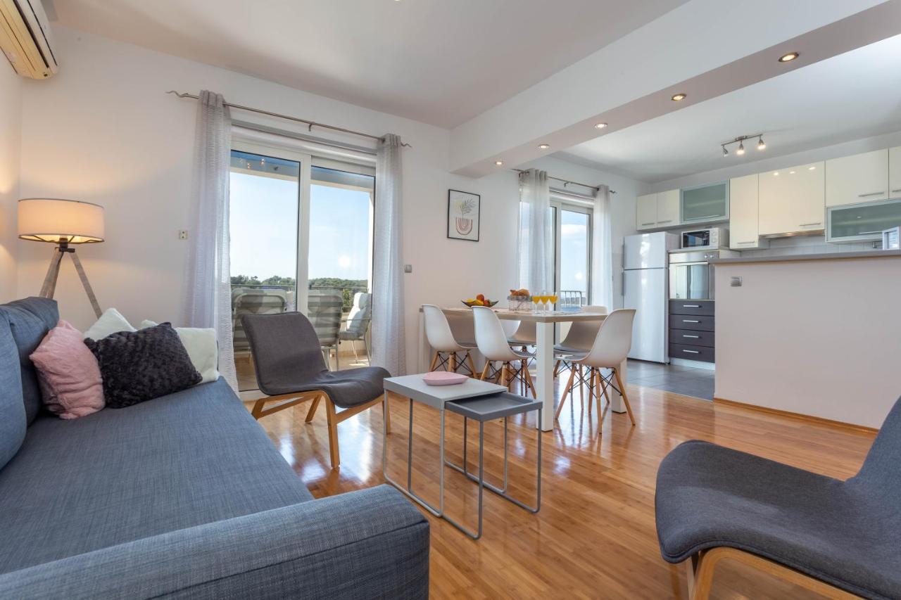 Apartment Tasina Хвар Экстерьер фото