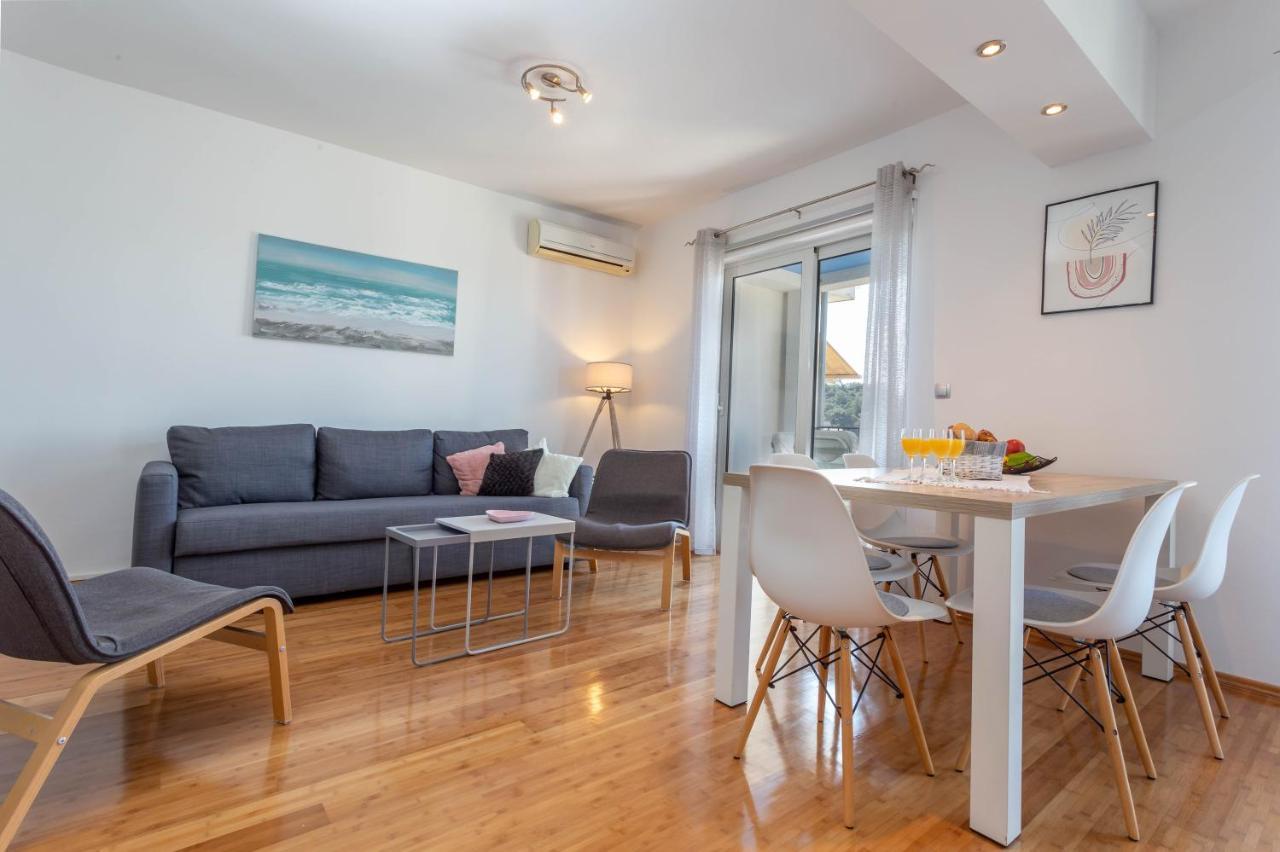 Apartment Tasina Хвар Экстерьер фото
