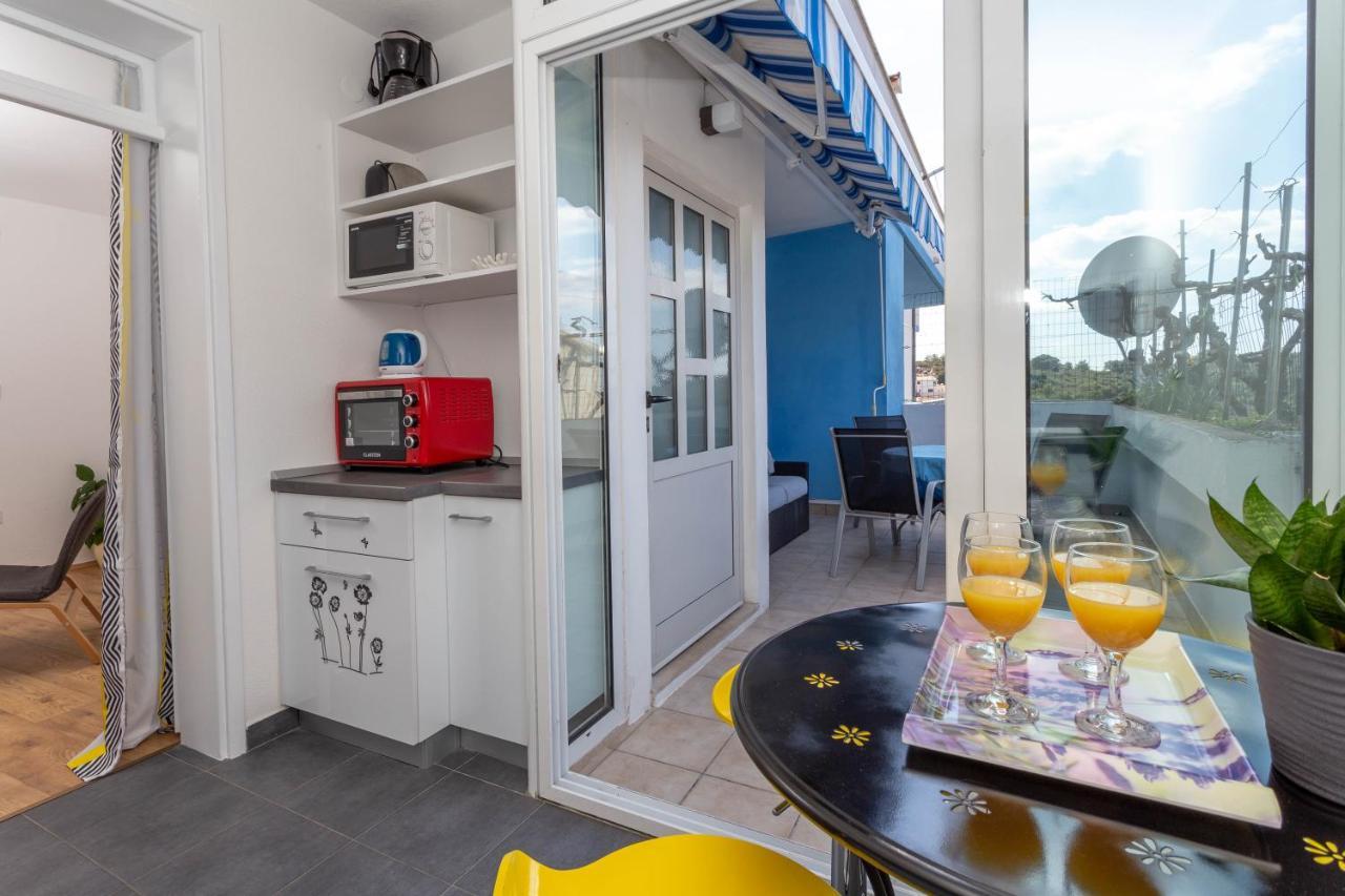 Apartment Tasina Хвар Экстерьер фото
