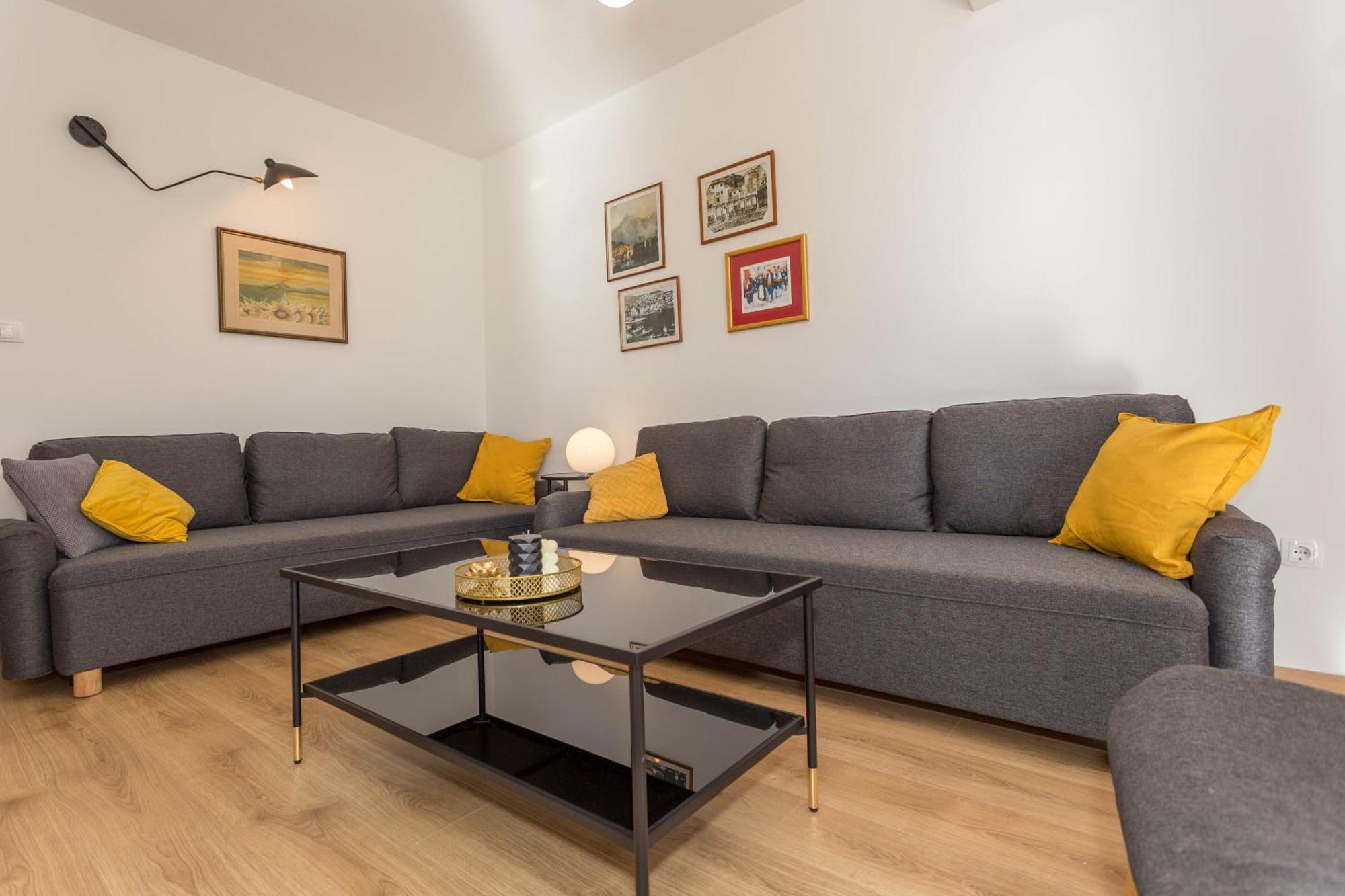 Apartment Tasina Хвар Экстерьер фото