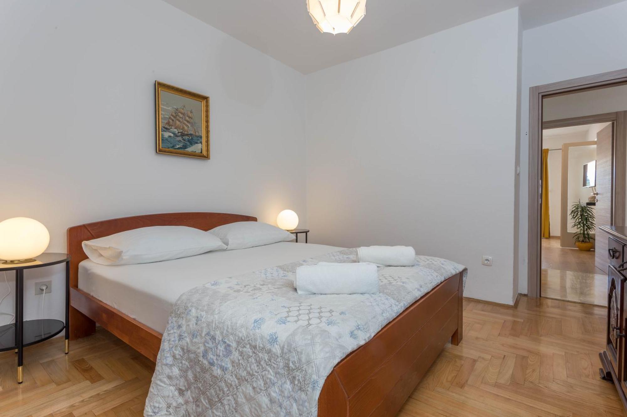 Apartment Tasina Хвар Экстерьер фото