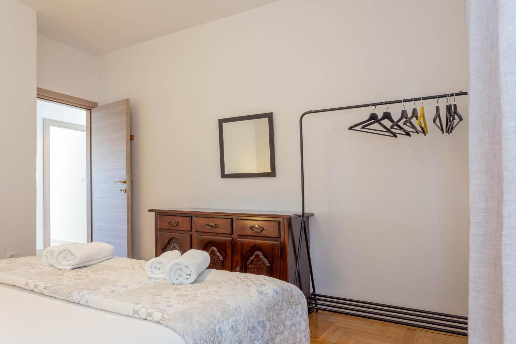 Apartment Tasina Хвар Экстерьер фото