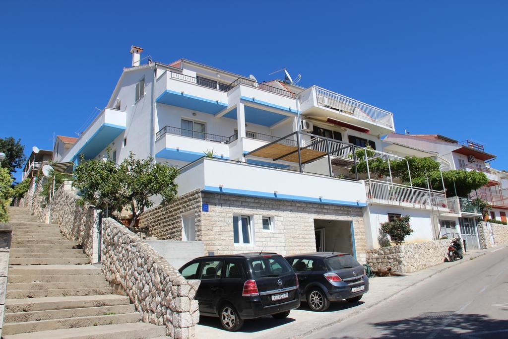 Apartment Tasina Хвар Экстерьер фото
